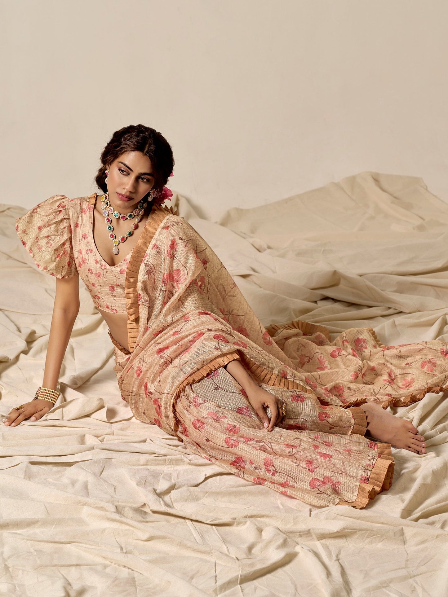 Get the best organza saree