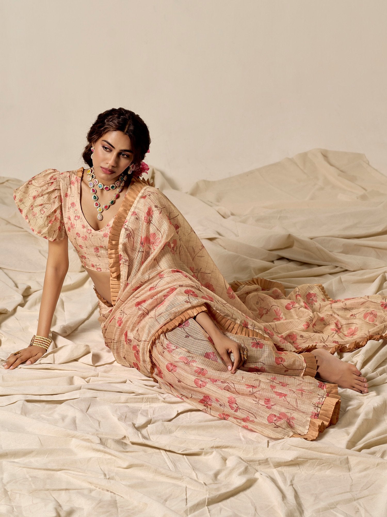 Get the best organza saree