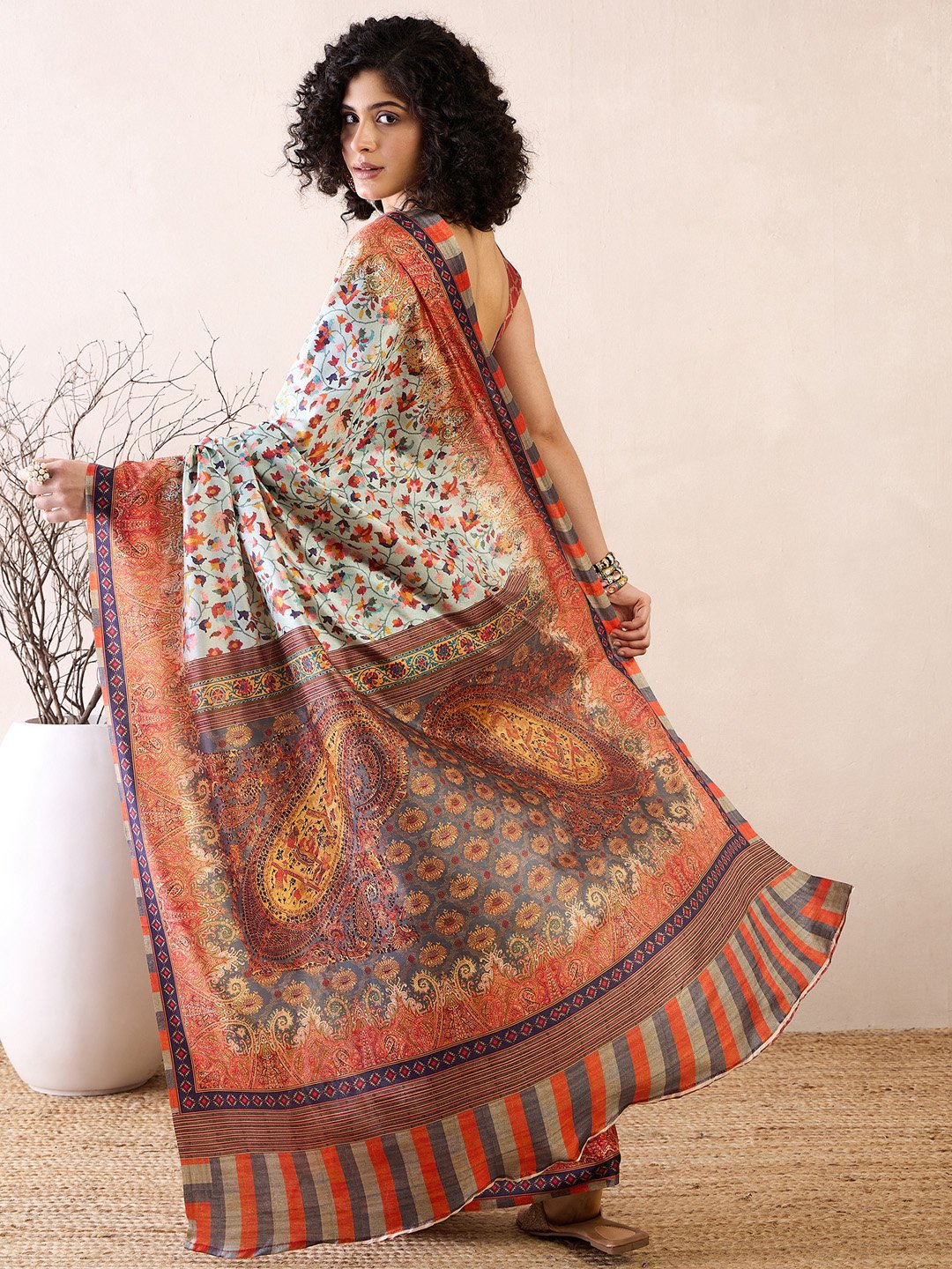 Get the best Banarasi silk saree