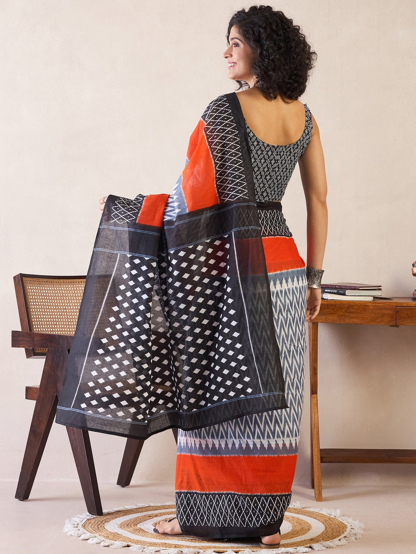 Get the best new saree design