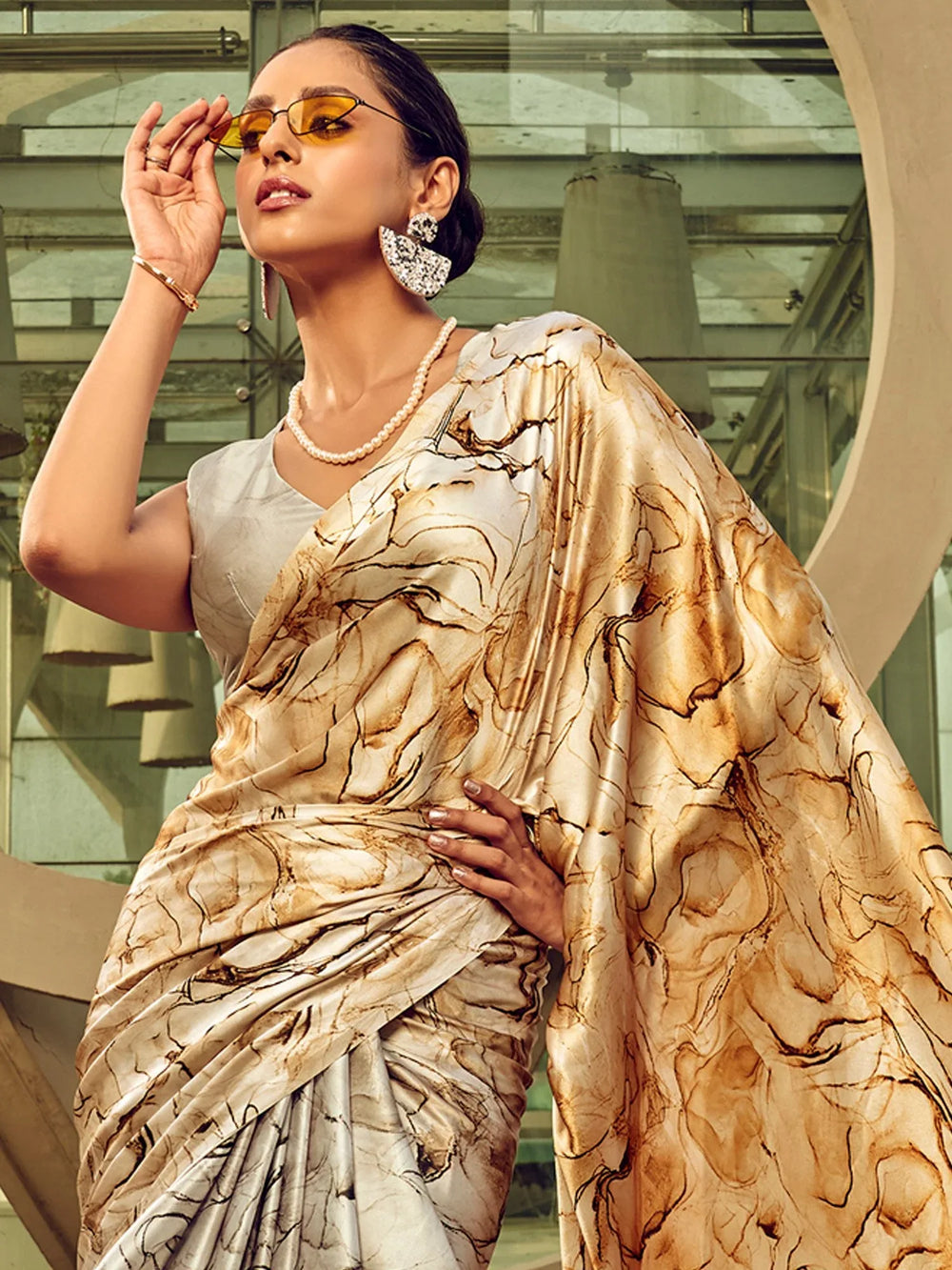 Get the best online saree store