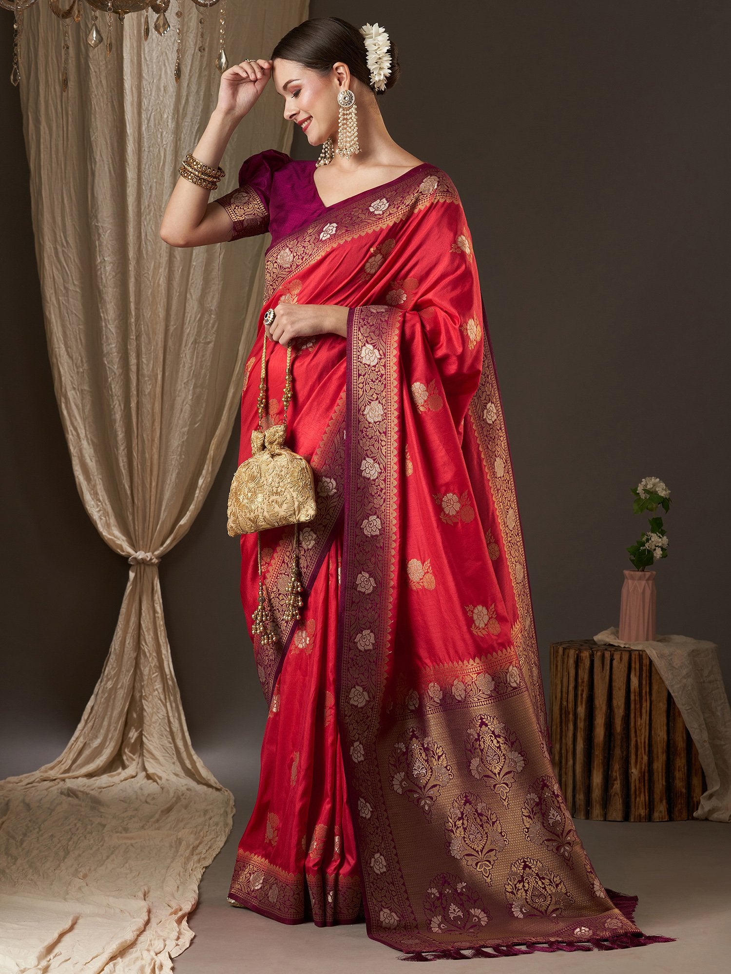 Get the best partywear saree