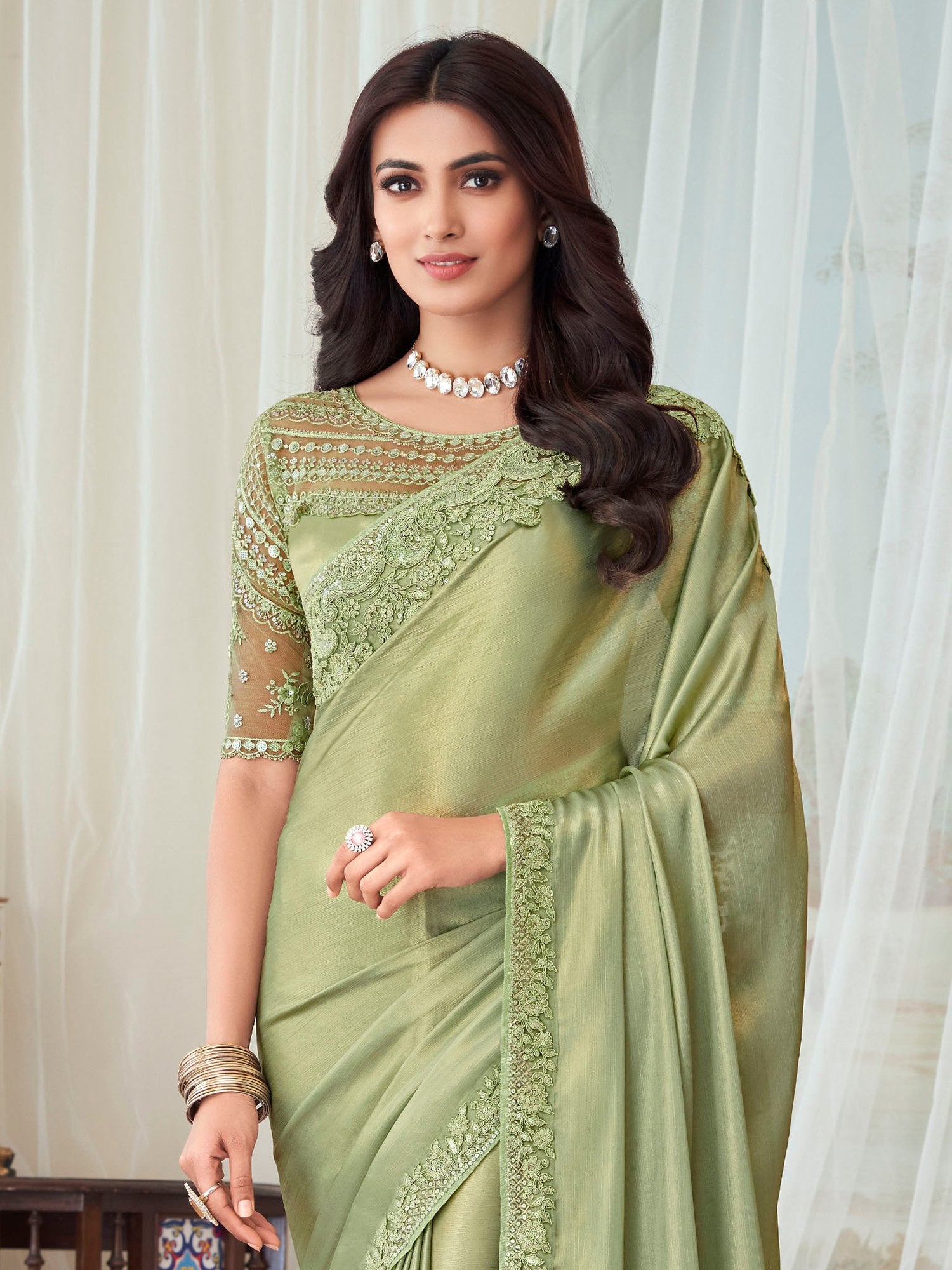 Get the best Kasavu saree online