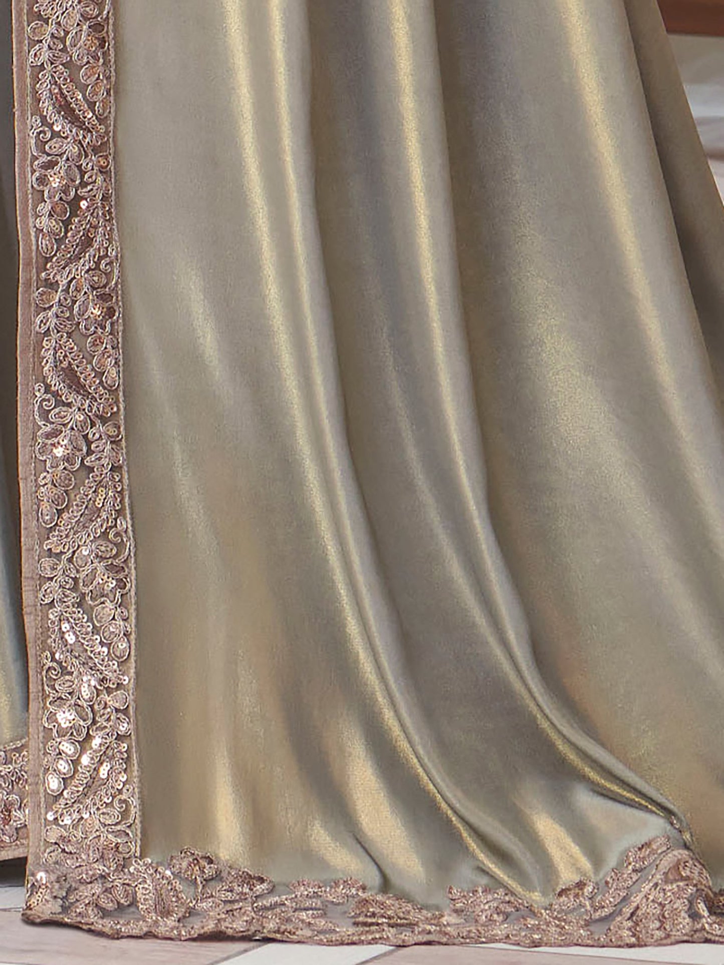 Get the best partywear saree