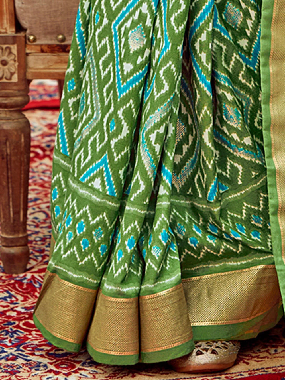 Get the best Banarasi silk saree