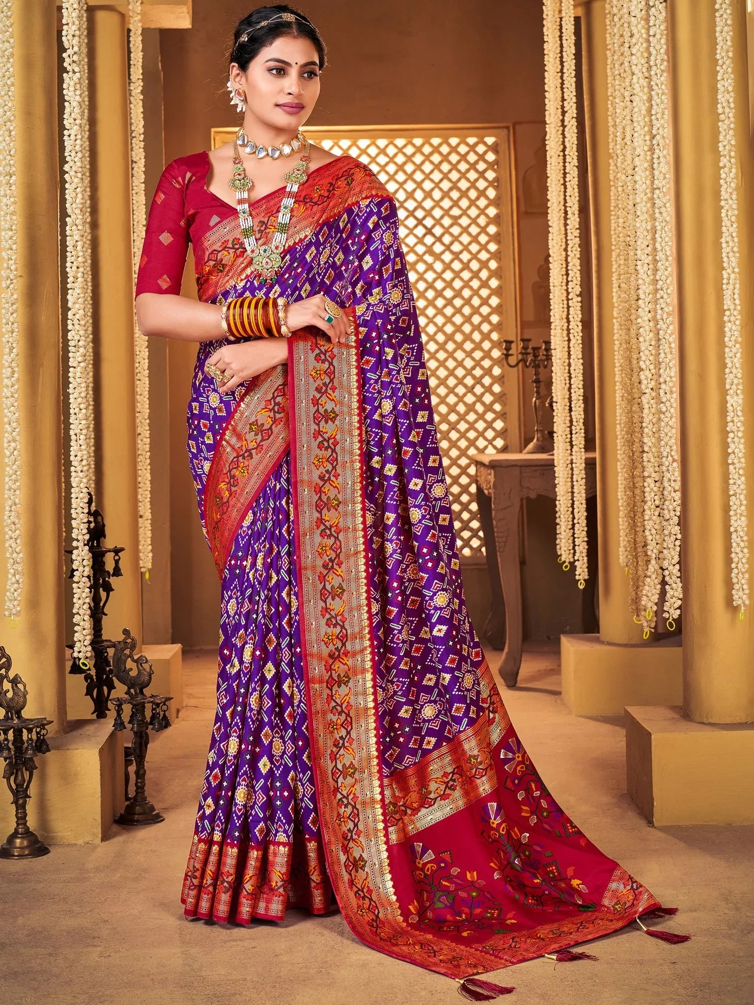 Get the best saree manufacturer