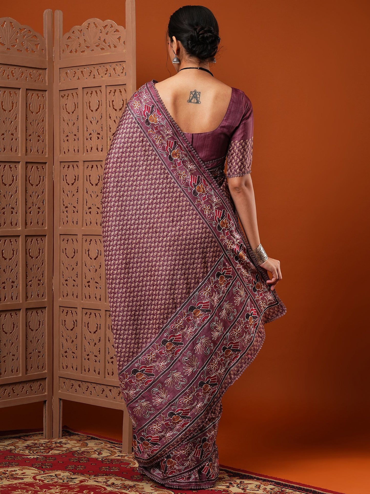 Get the best kanjeevaram South Indian bridal saree