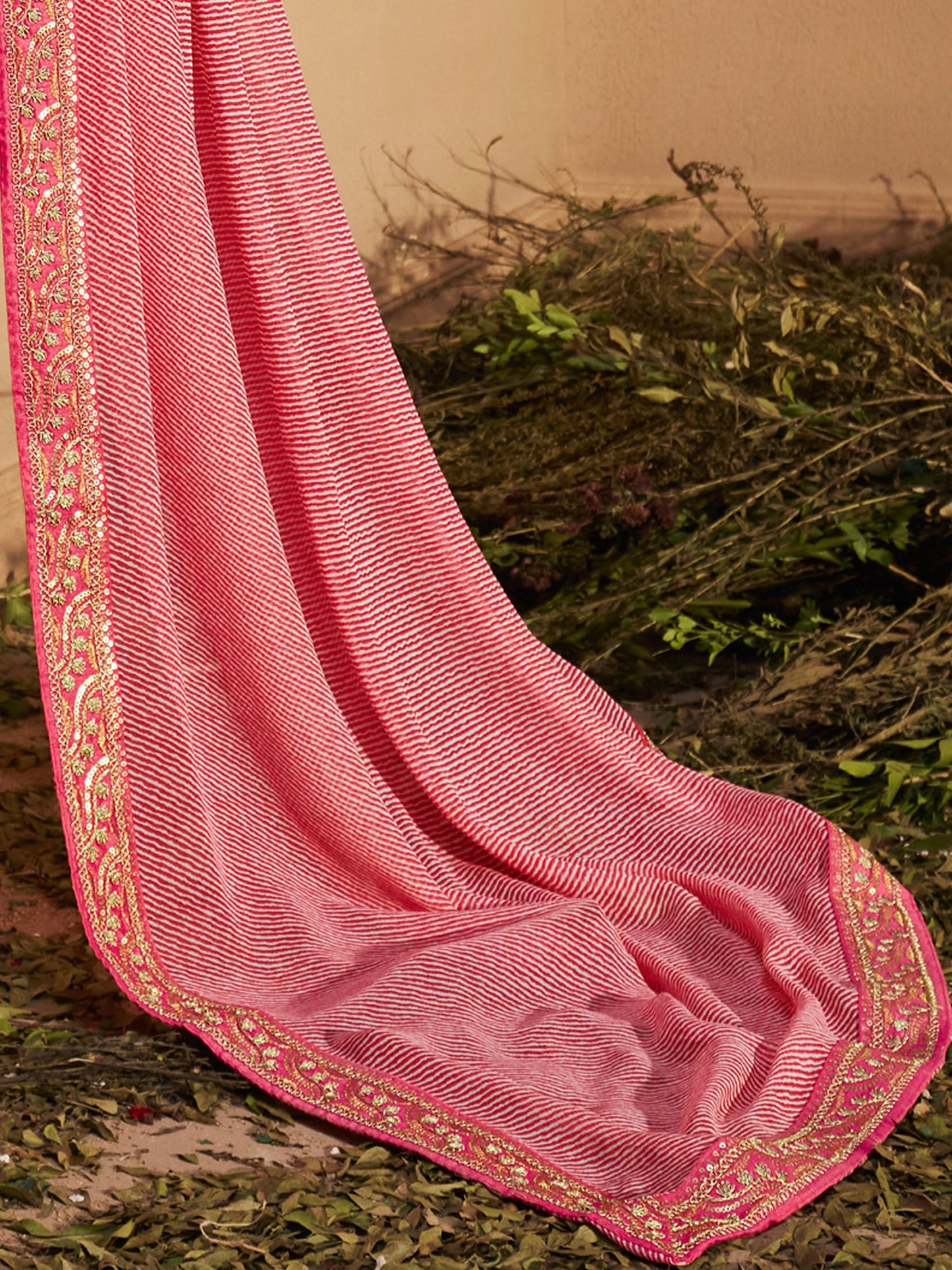 Get the best new saree design