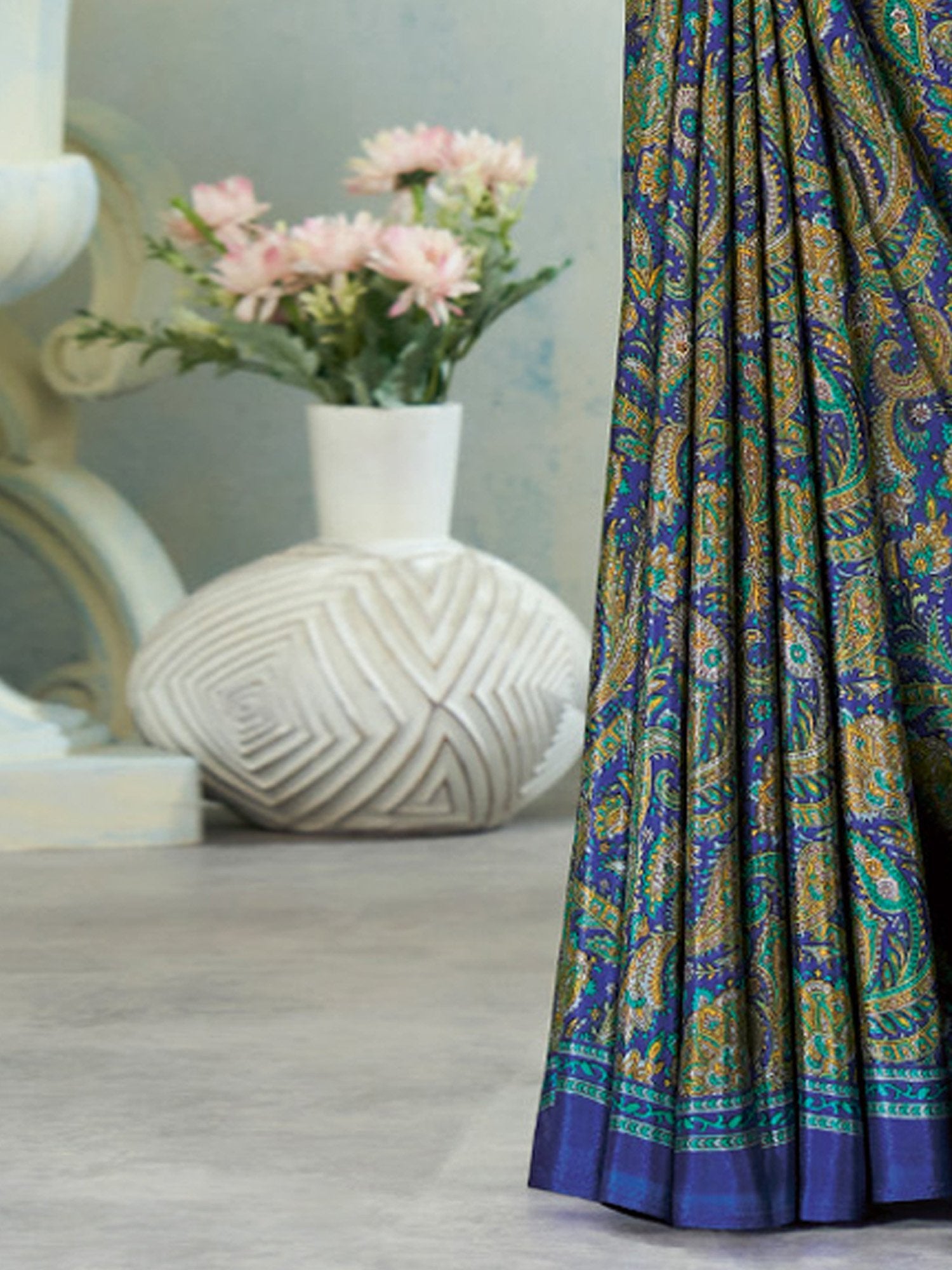 Get the best online saree store