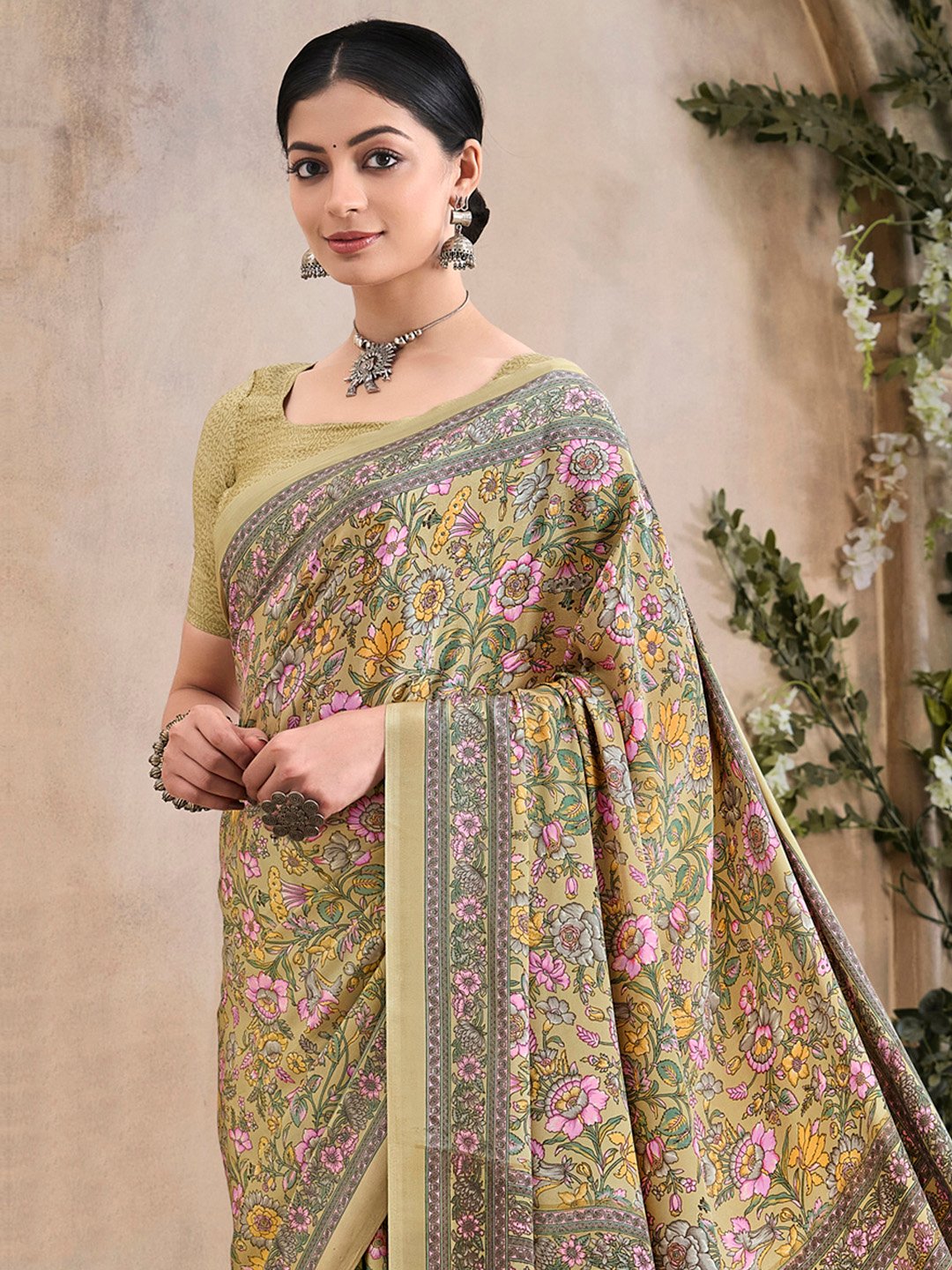 Get the best buy saree