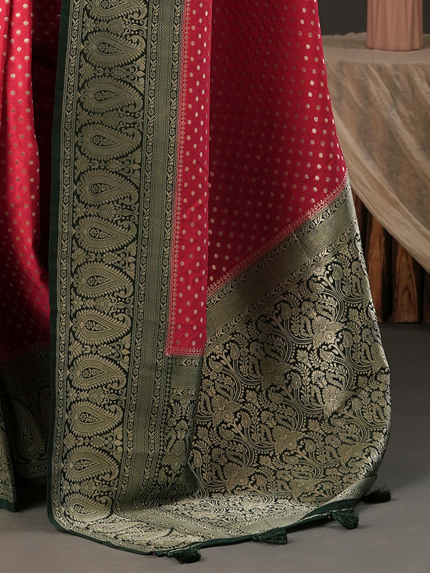 Get the best designer saree