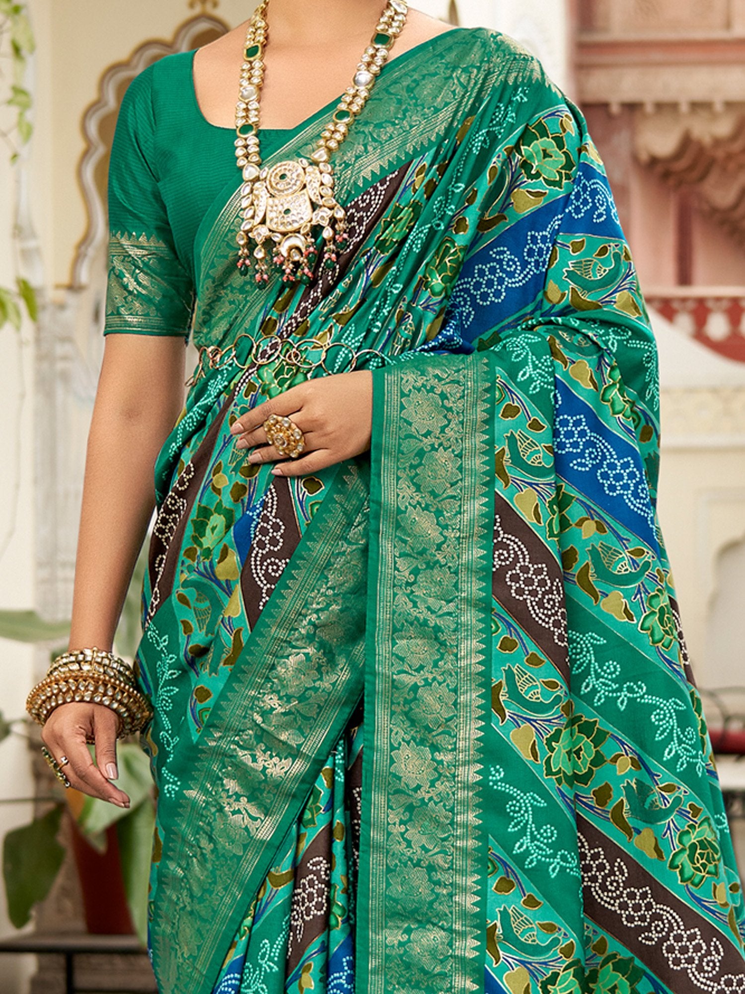 Get the best ladies suit