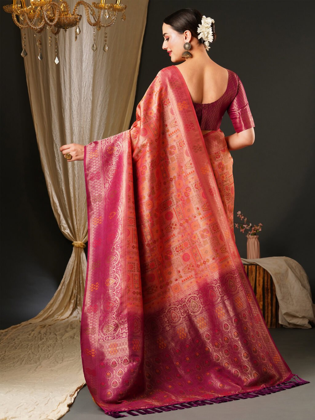 Beetroot Pink Banarasi Silk Saree - Image 2