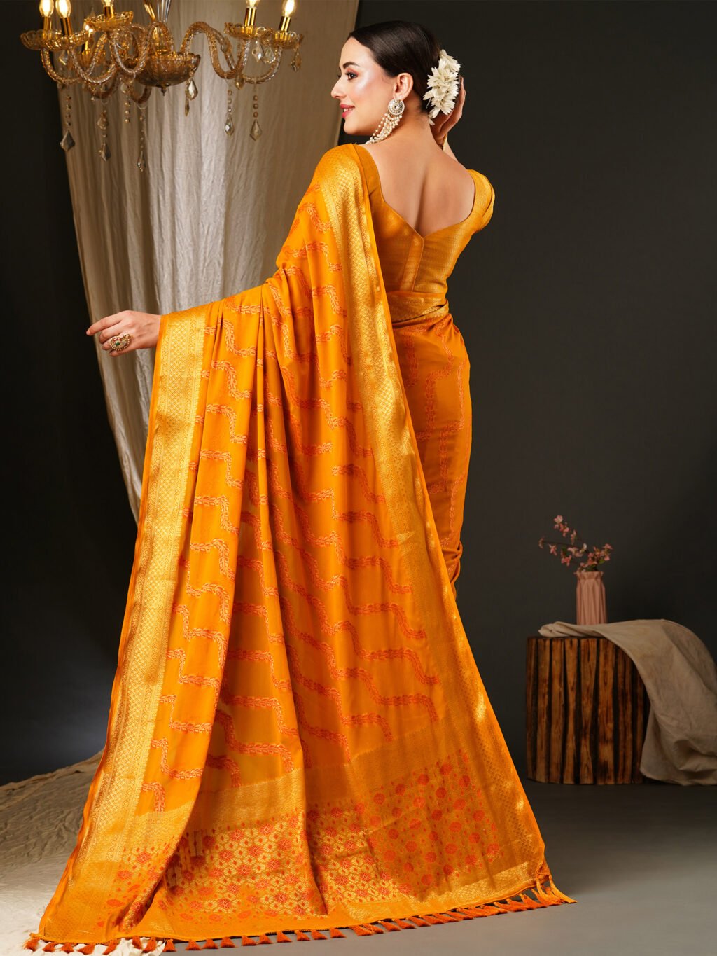 Yellow Flowing Georgette Saree - Image 2