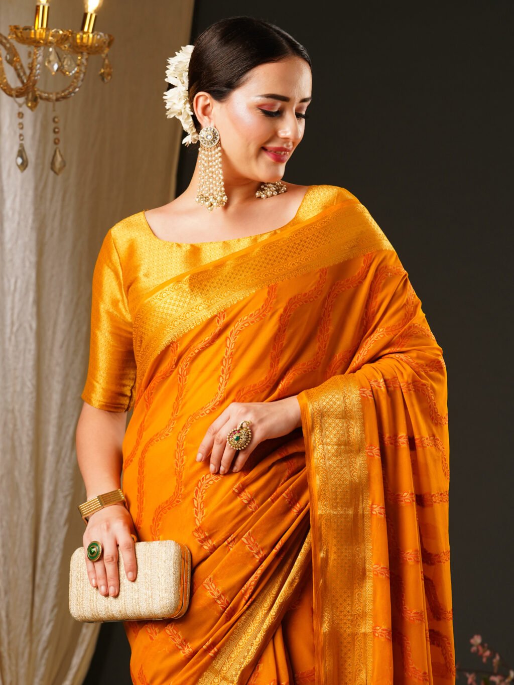 Yellow Flowing Georgette Saree - Image 4