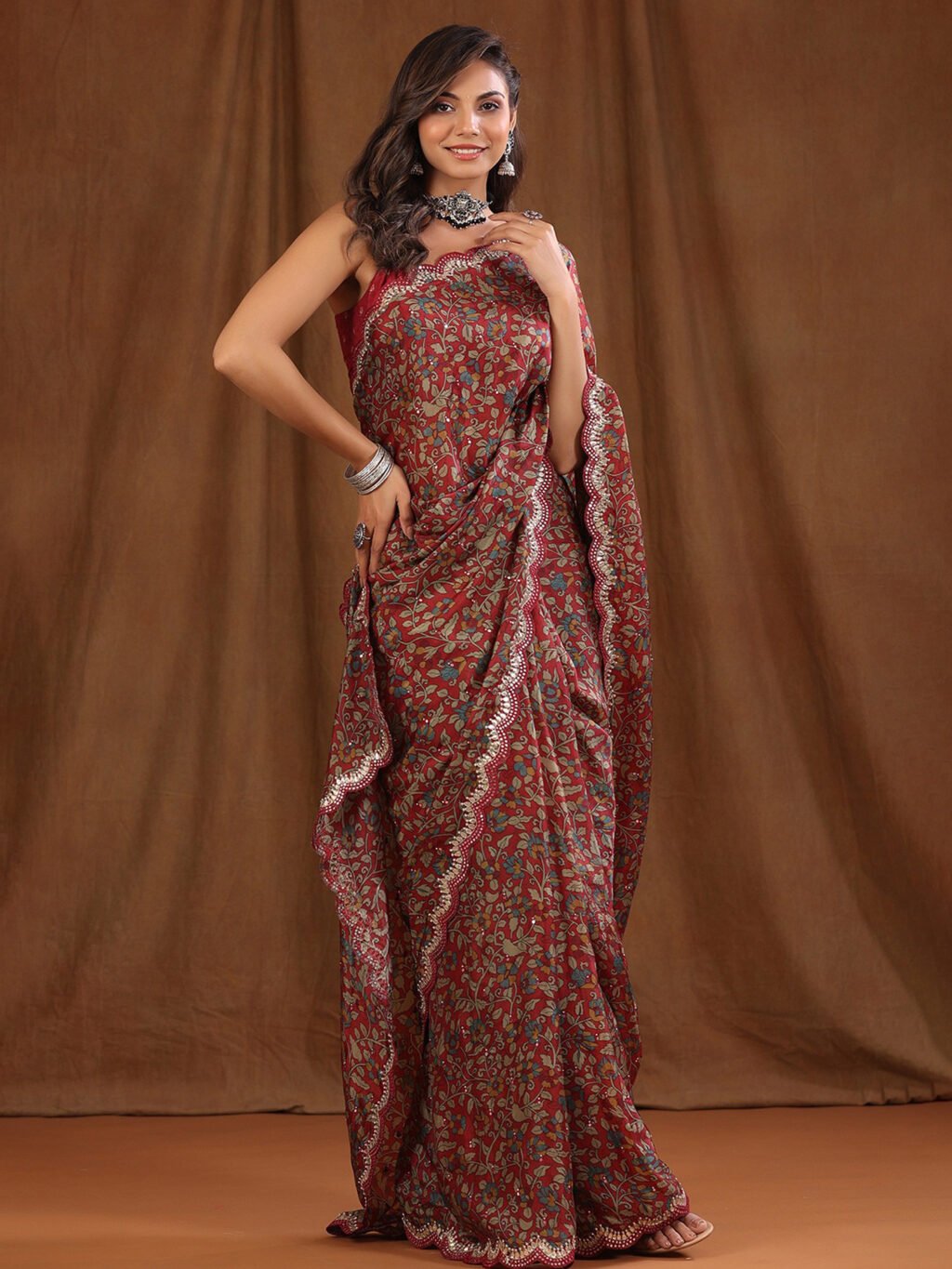Elegant Maroon Printed Silk Saree - Image 4