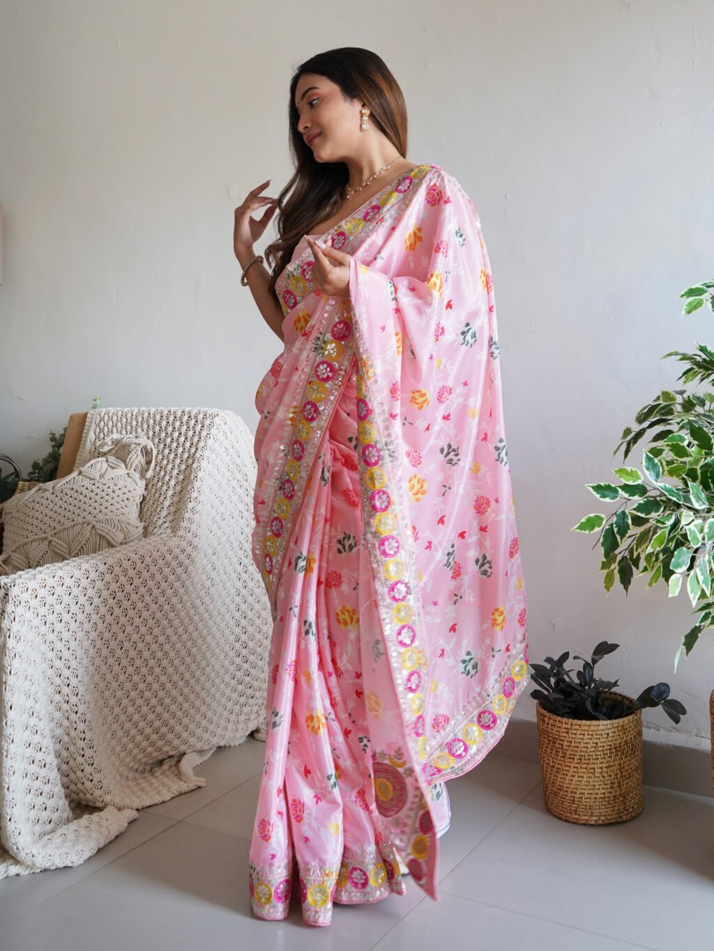 Elegant Pink Designer Floral Georgette Saree - Image 2