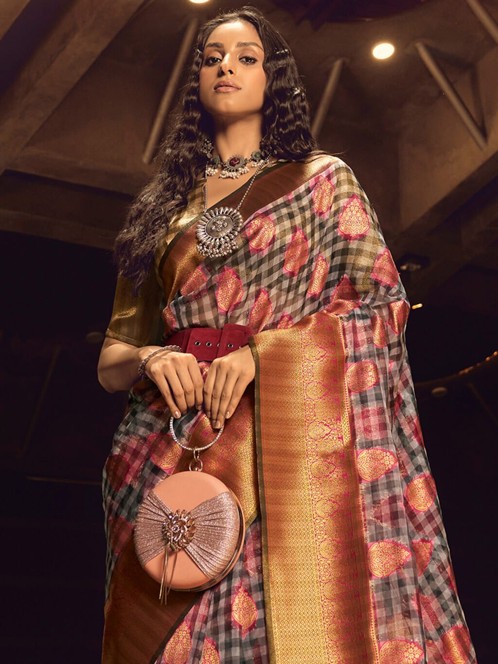 Grey Organza Check Design Saree - Image 3
