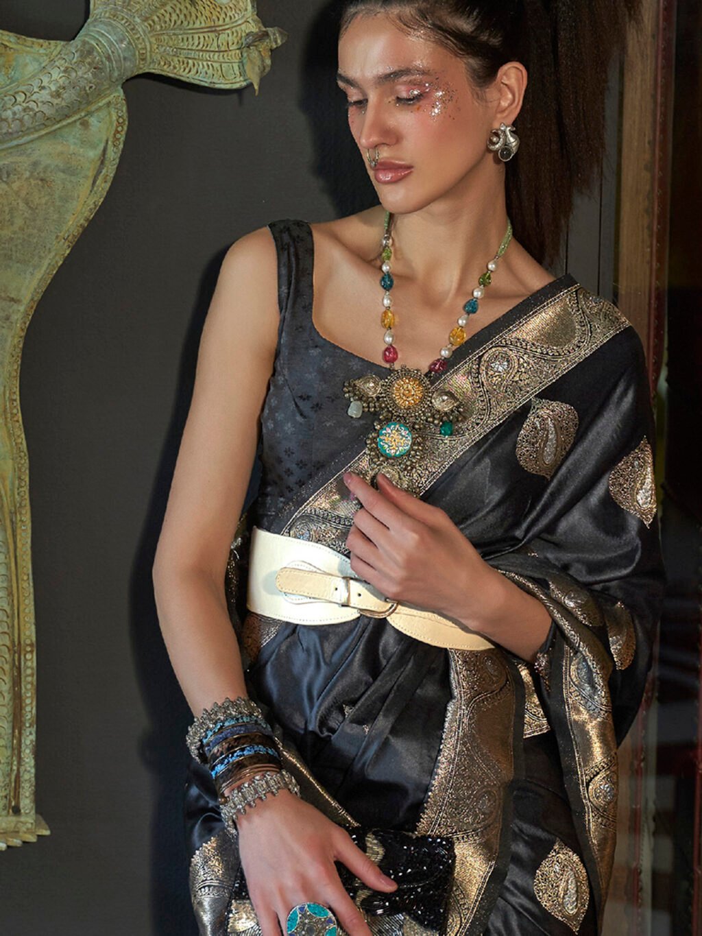 Elegant Black Designer Zari Woven Saree - Image 4