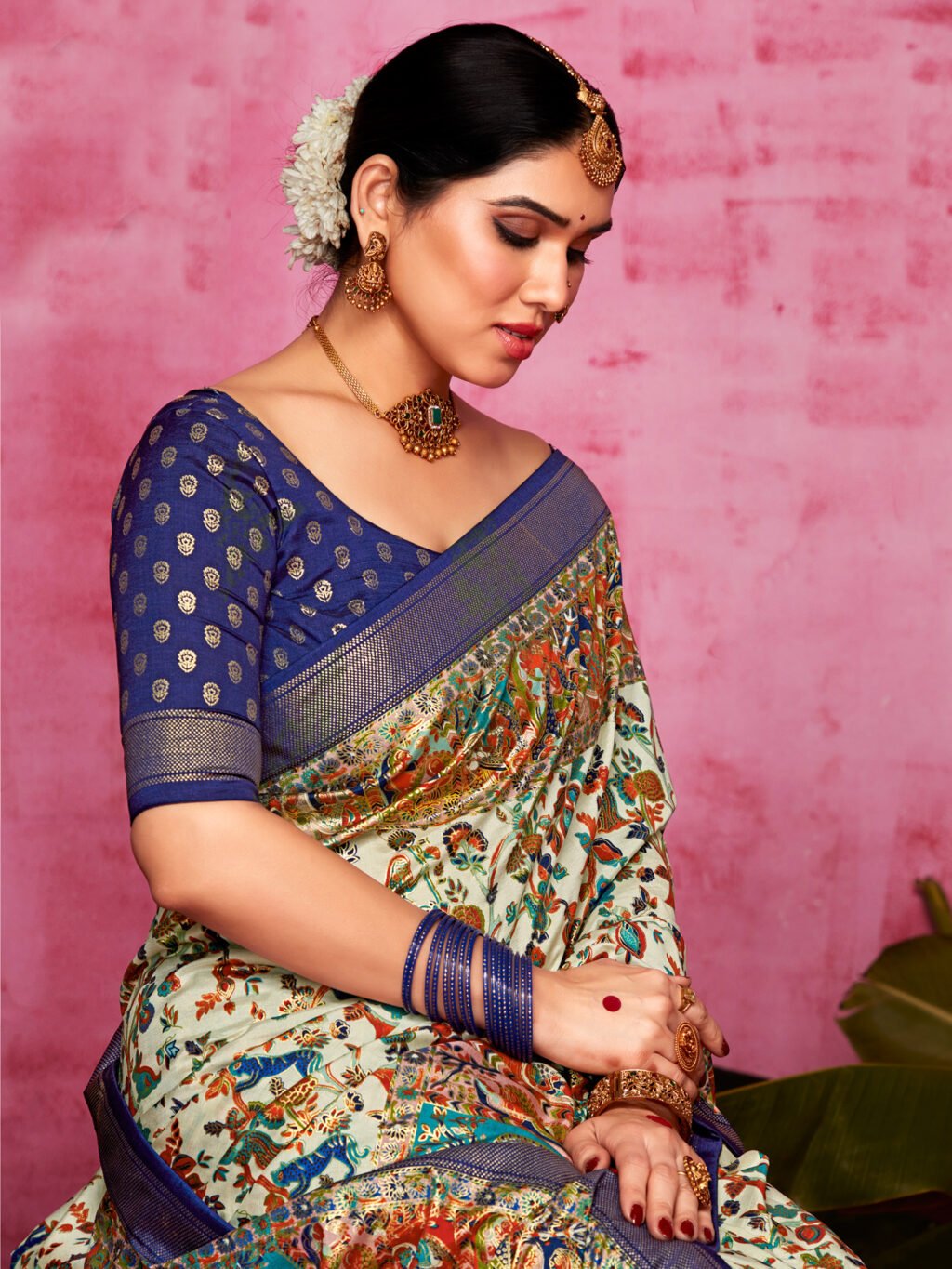 Timeless Cream Tussar Silk Saree - Image 3