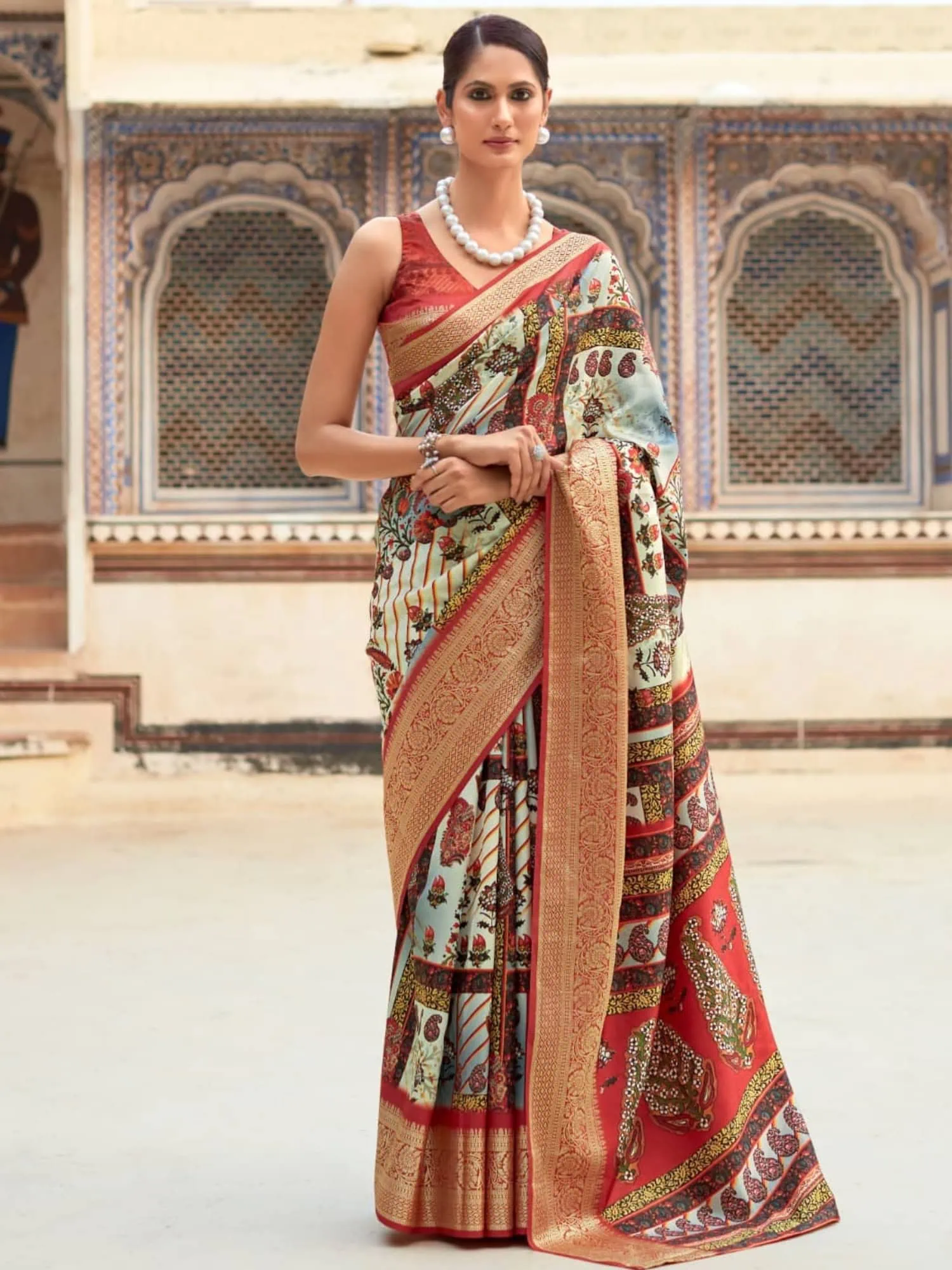 Reddish Multicolor Dola Handloom Silk Saree