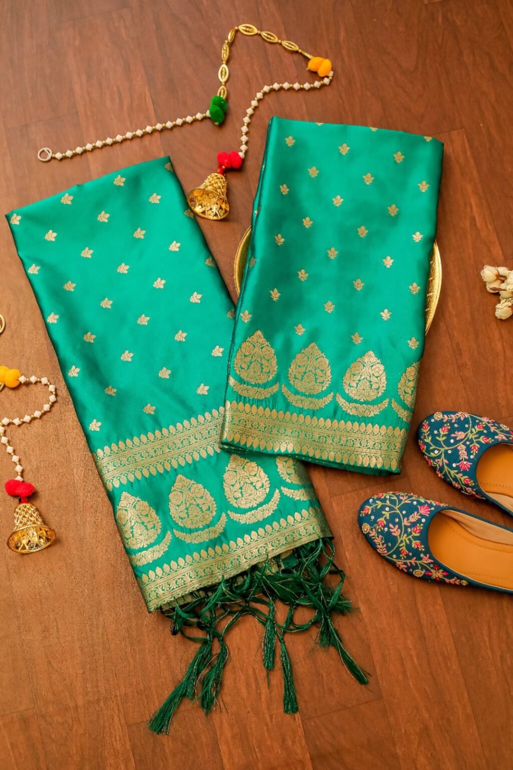 Royal Sea Green Banarasi Silk Unstitched Salwar Suit