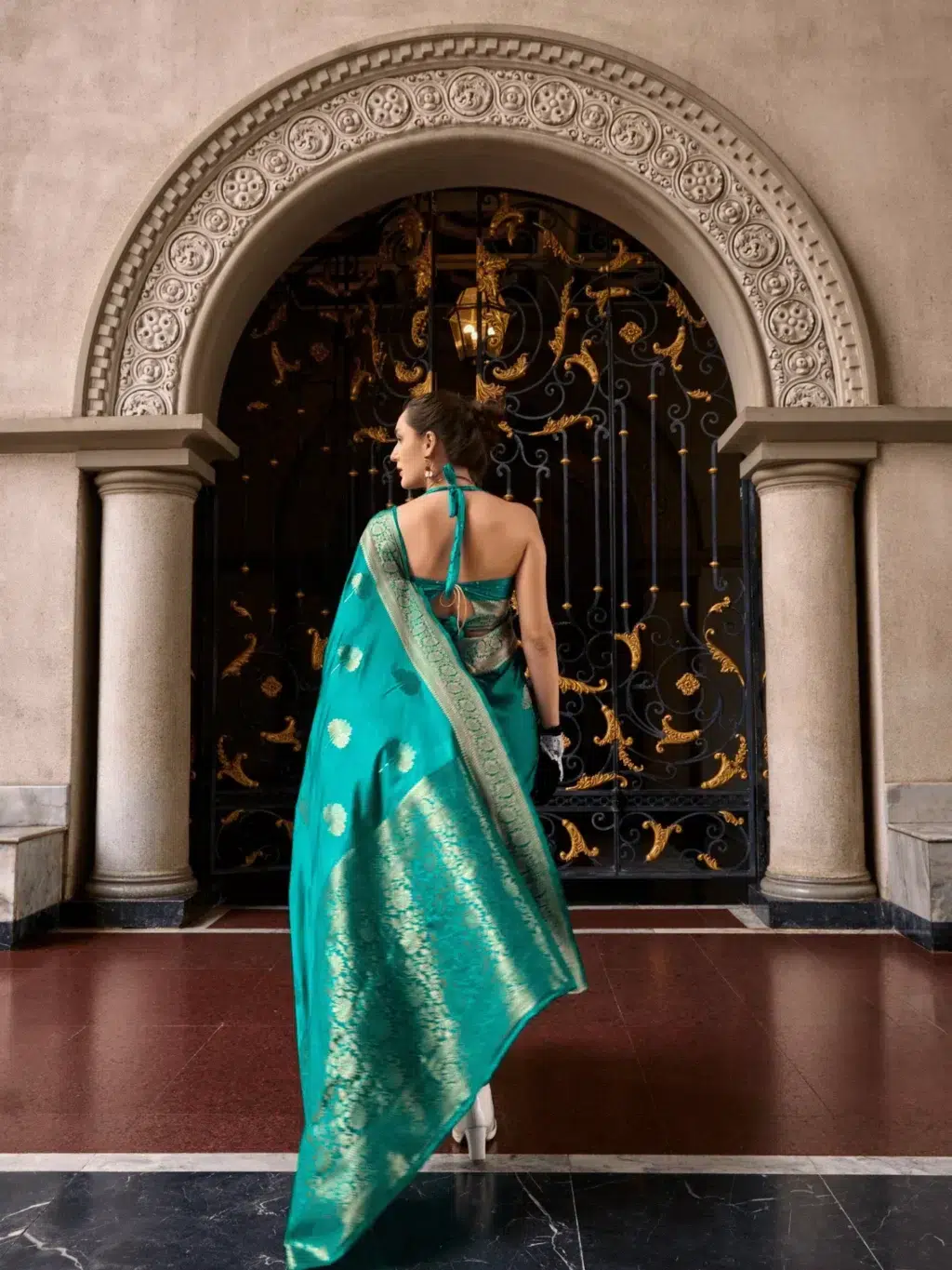 Blue Satttin Munga Silk Saree - Image 4
