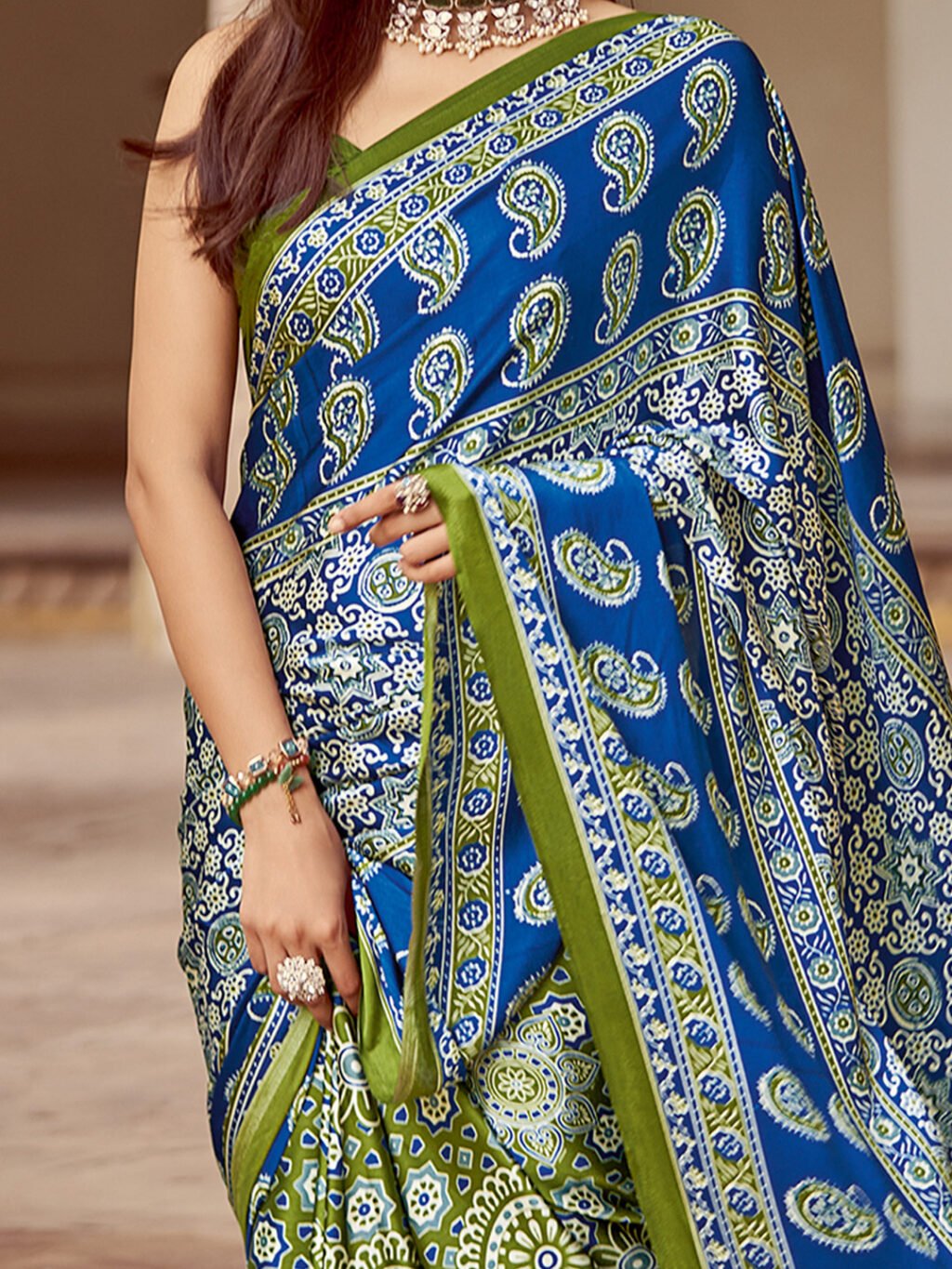 Green Sarees available for online shopping
