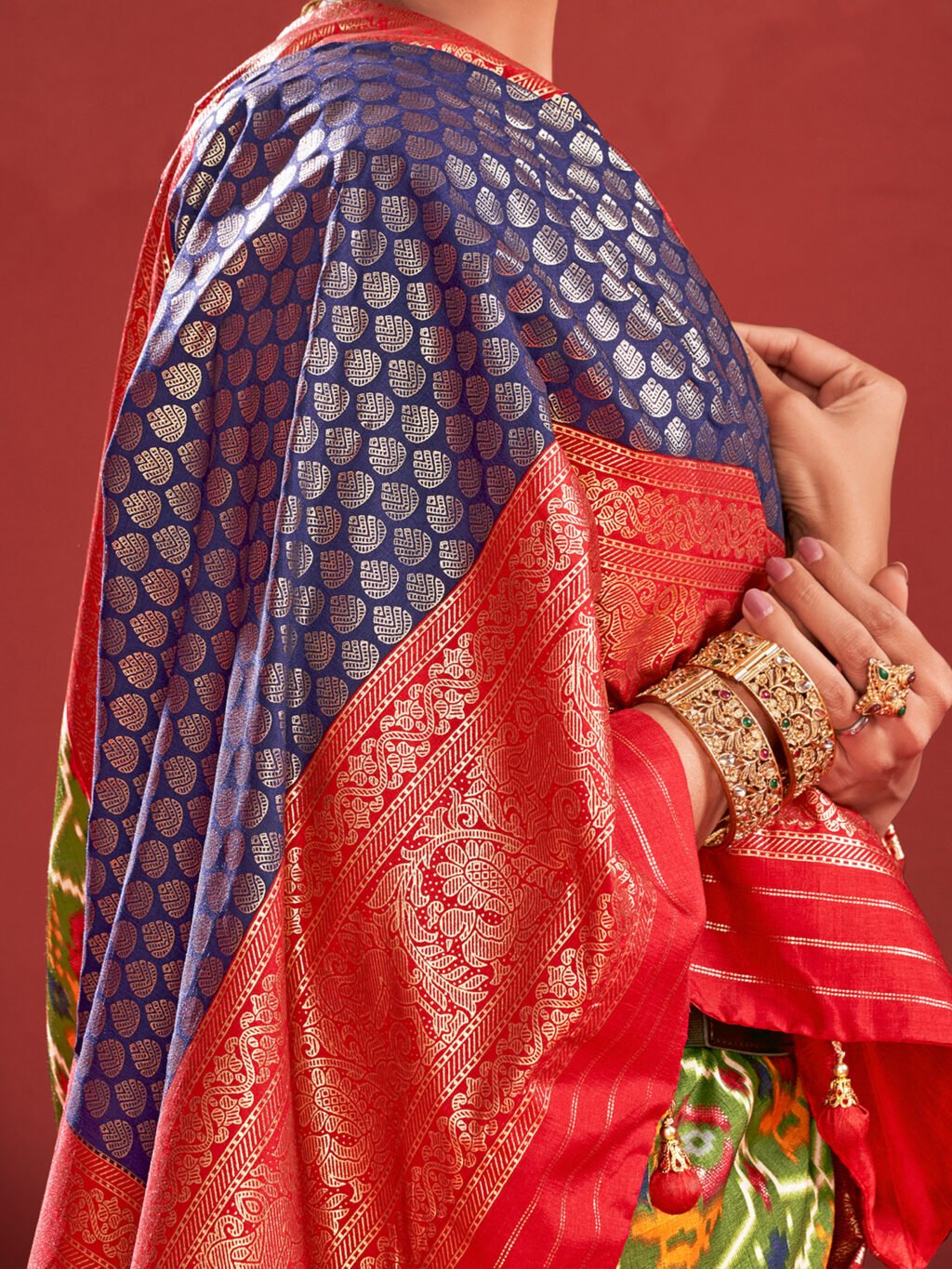 Green Sarees available for online shopping