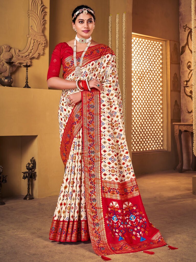 Gujrati Off White Traditional Ikat Patola Silk Saree - Sarees