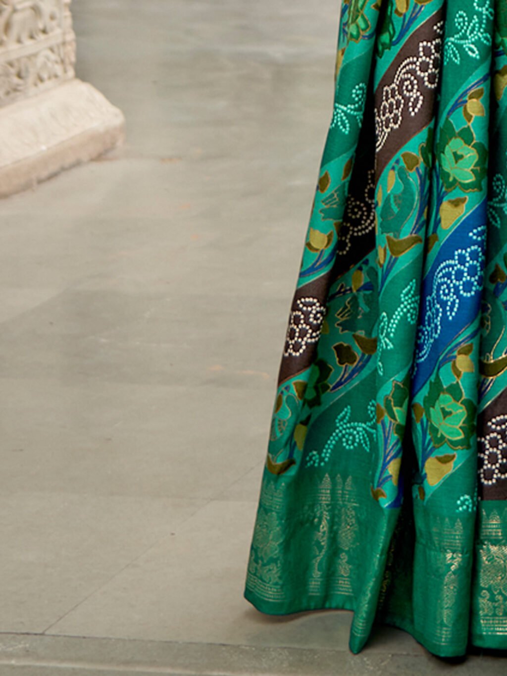 Green Sarees available for online shopping