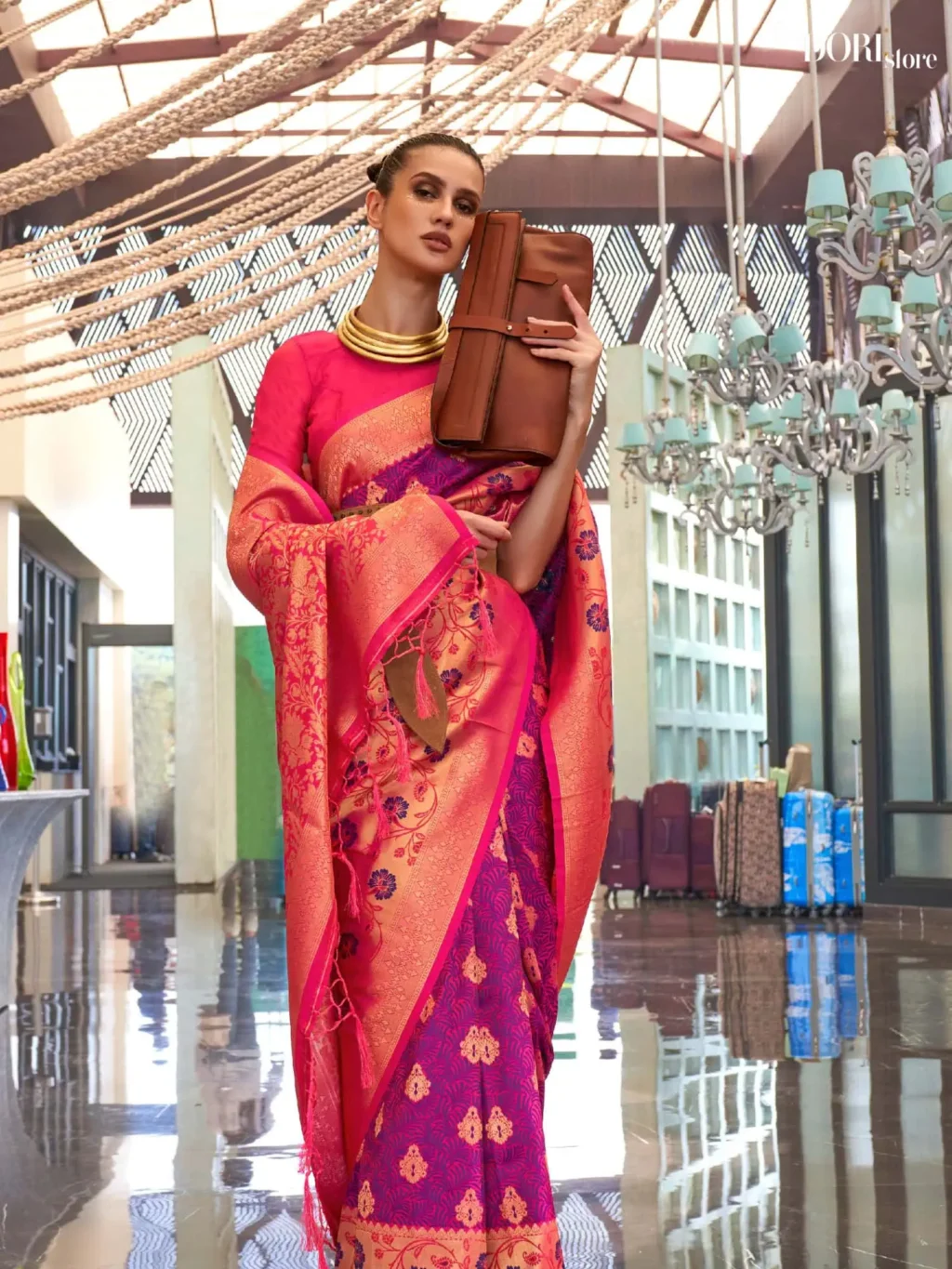 Pinkish Purple Contrast Handloom Banarasi Silk Saree - Image 2