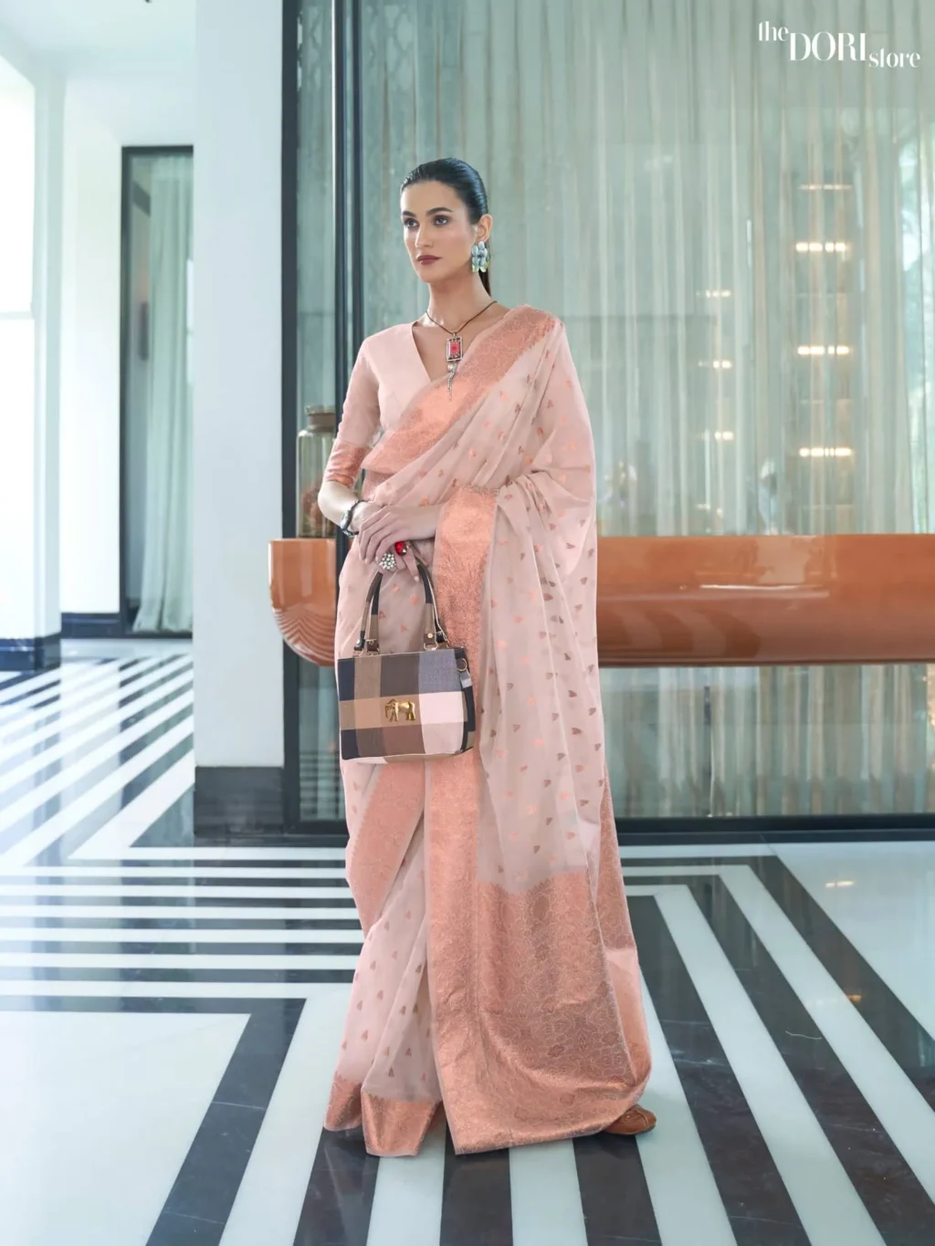 Peach Pink Mukaish Weaving Handloom Silk Saree - Image 2