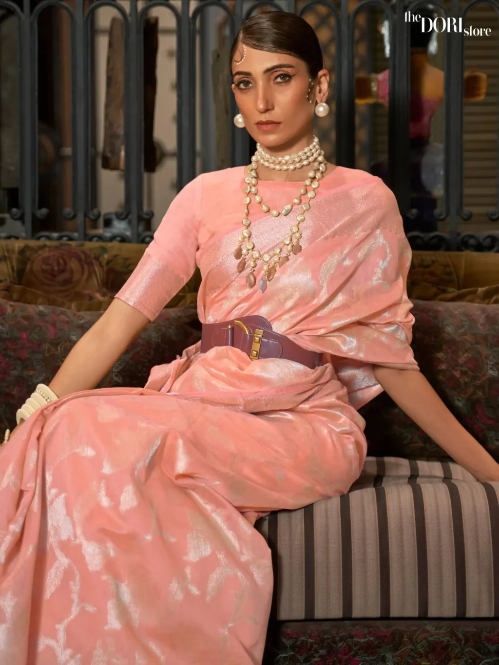Ethnic Peach Pink Zari Woven Banarasi Silk Saree - Image 2