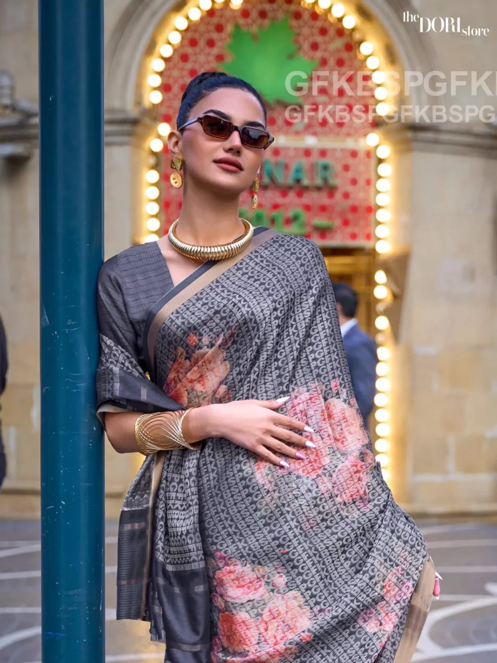 Roast Grey Poly Viscose Printed Handloom Woven Saree - Image 3