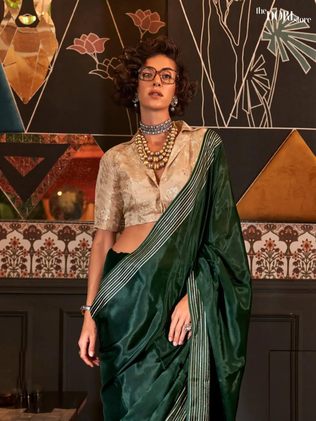 Dark Forest Green Pure Viscose Handloom Silk Saree with Contrast Blouse - Image 2
