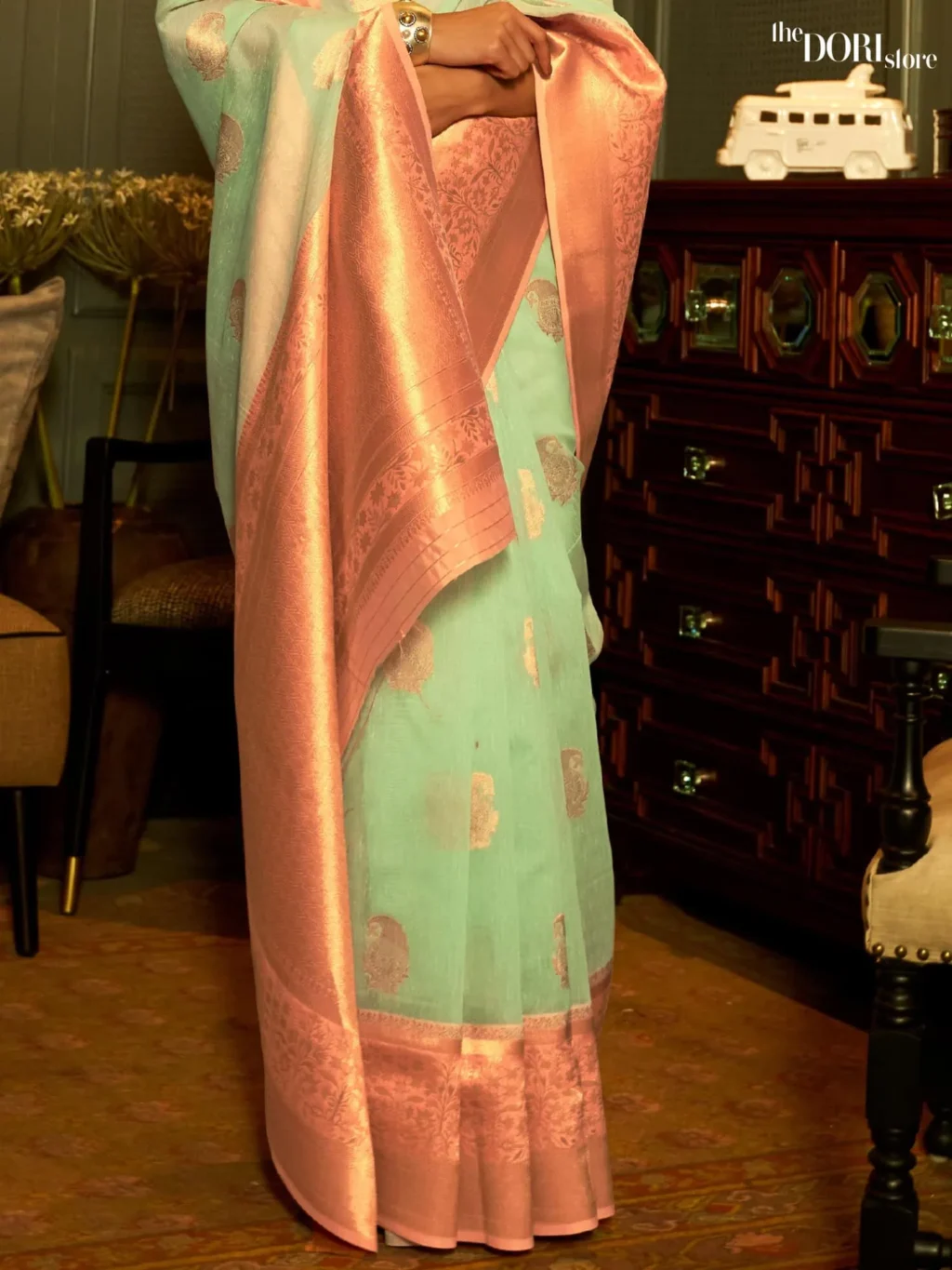 Peach and Green Zari Woven Silk Saree - Image 2