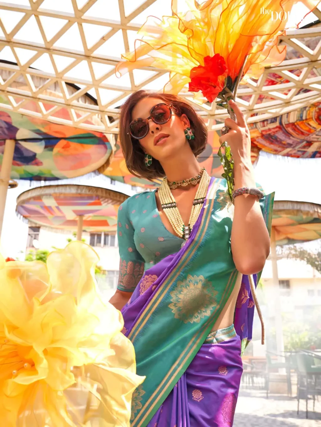 Green and Voilet Purple Dual Tone Banarasi Silk Saree - Image 2