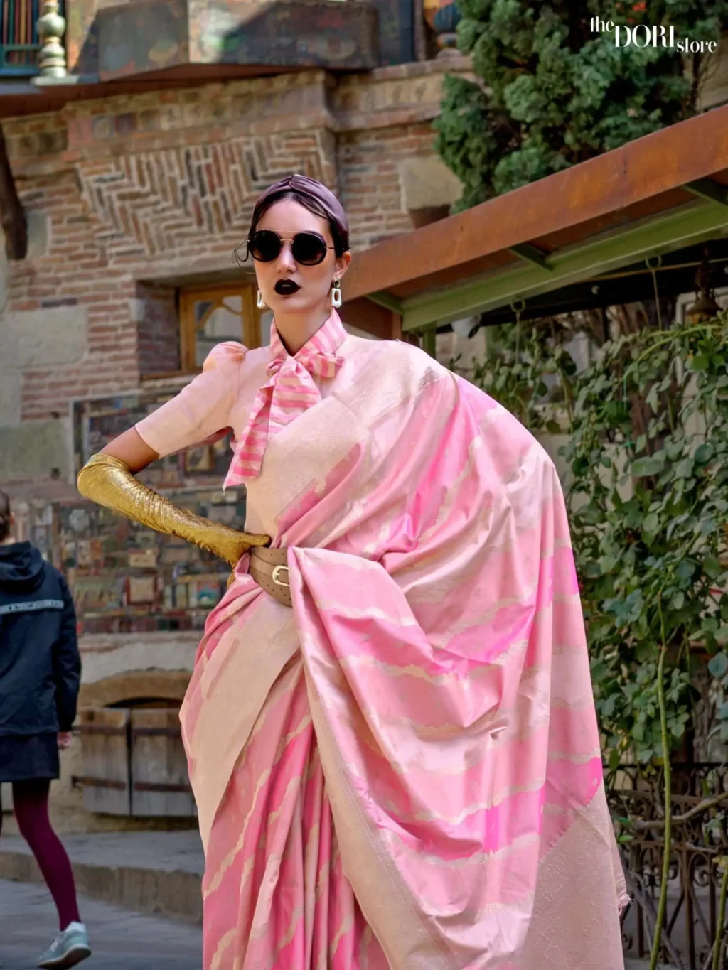 Bright Pink Rangkath Soft Silk Woven Saree - Image 3