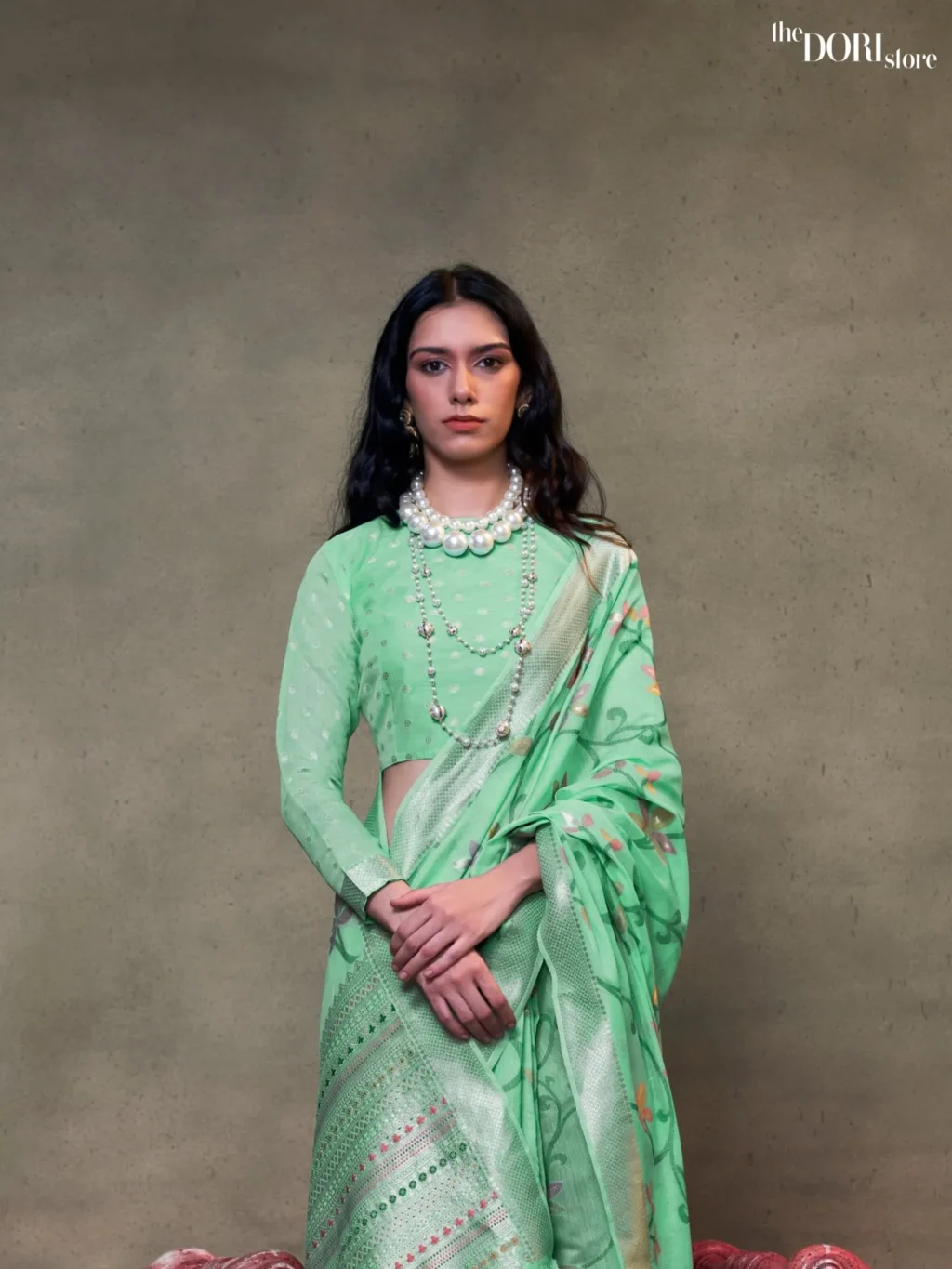 Sharp Green Woven Banarasi Jamdani Saree - Image 3