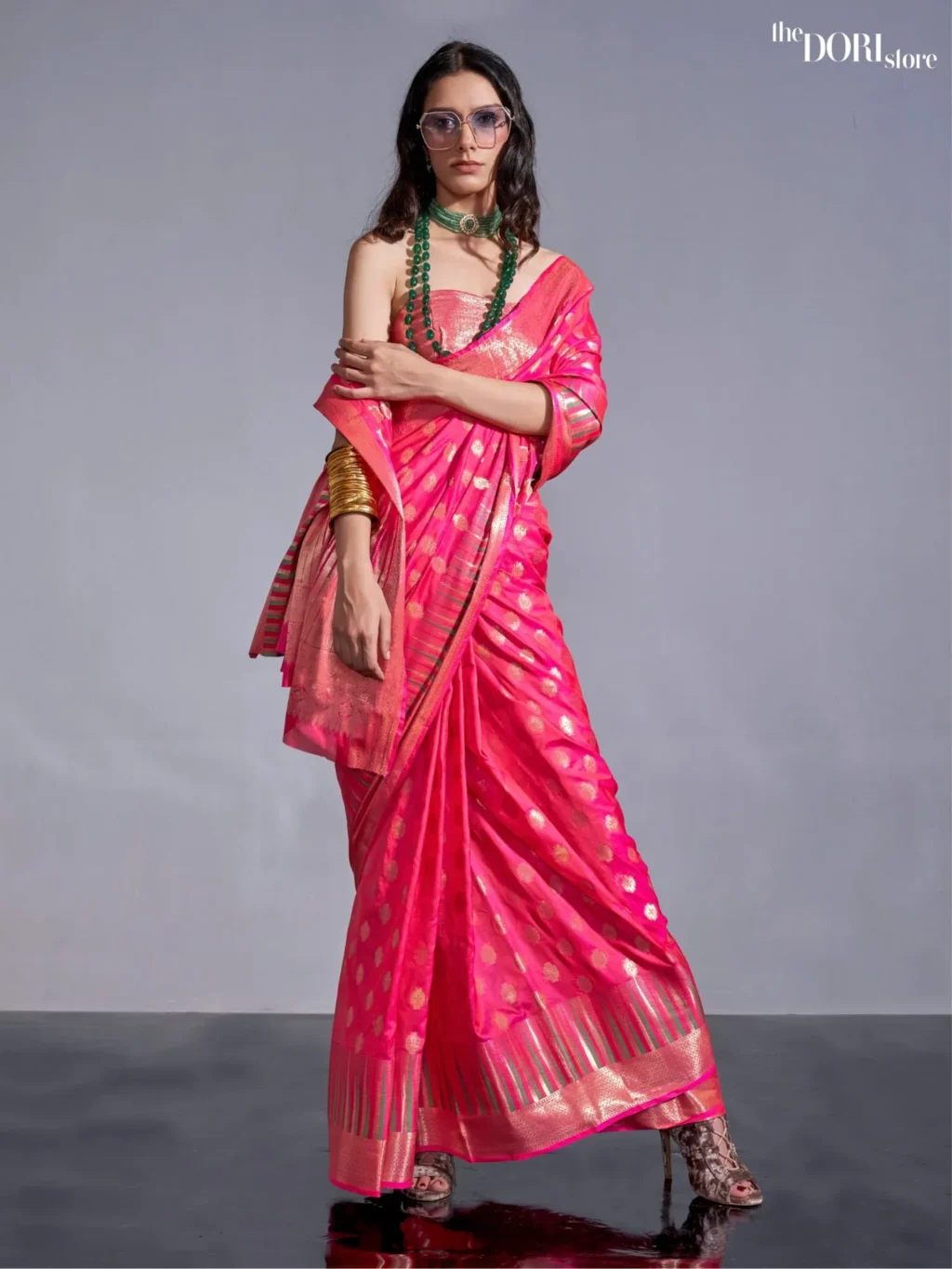 Coral Pink Zari Woven Pure Handloom Banarasi Silk Saree - Image 2