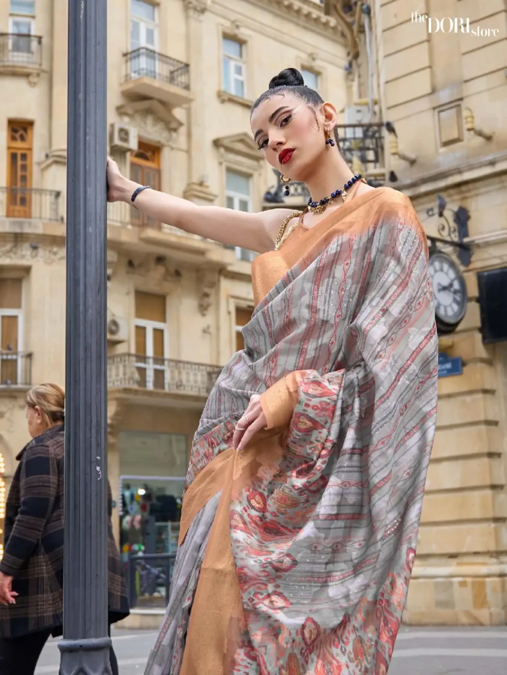 Floral Grey with Golden Border Brasso Poly Printed Saree - Image 3