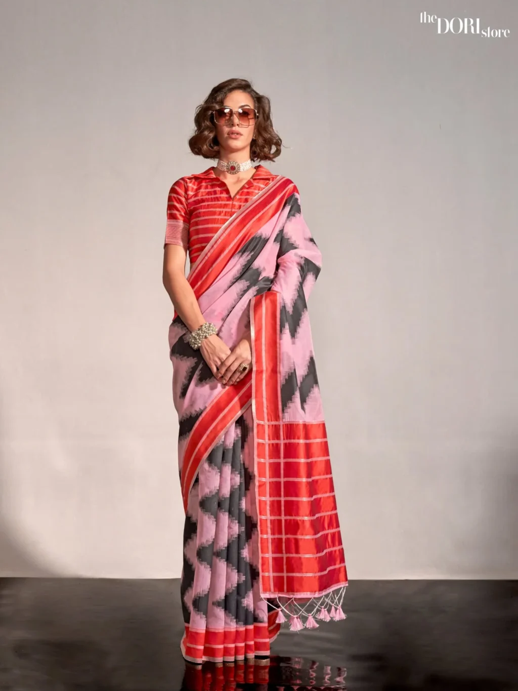 Ethnic Salmon Pink Soft Silk Woven Saree - party wear saree