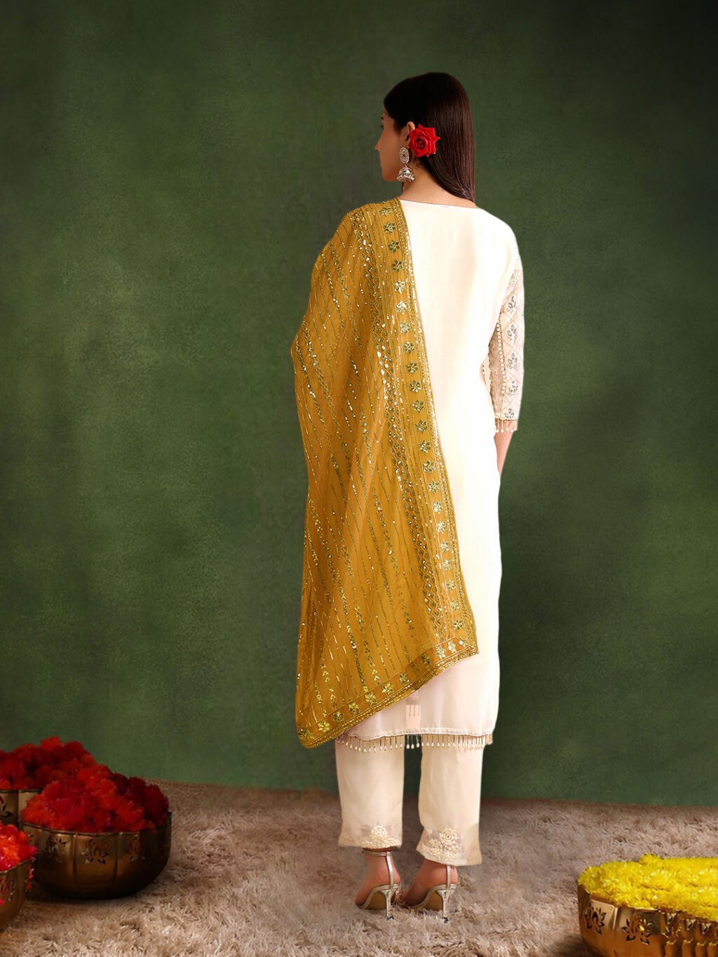 Ready to Wear.