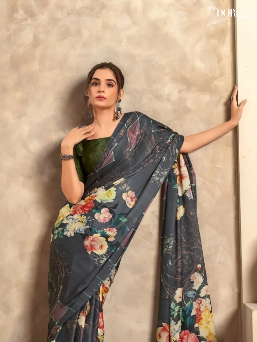 Slate Grey Sattin  Printed Crepe Silk Saree - Image 3