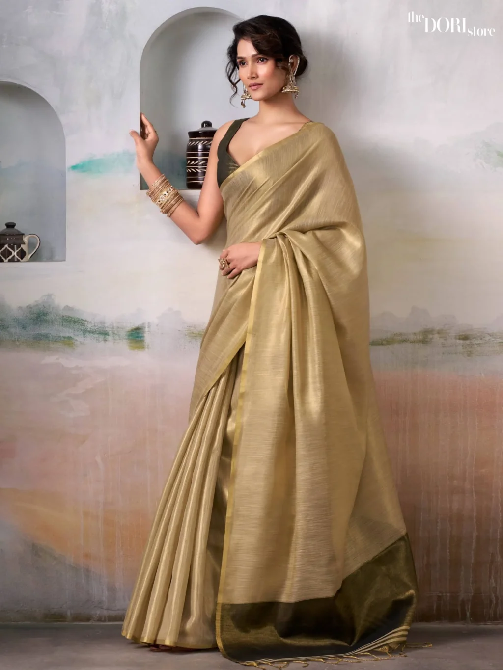 Ethnic Cream Pure Handloom Tissue Silk Saree for Women - Designer ANVIKA TISSUES with Beautiful Fabric and Elegant Design.