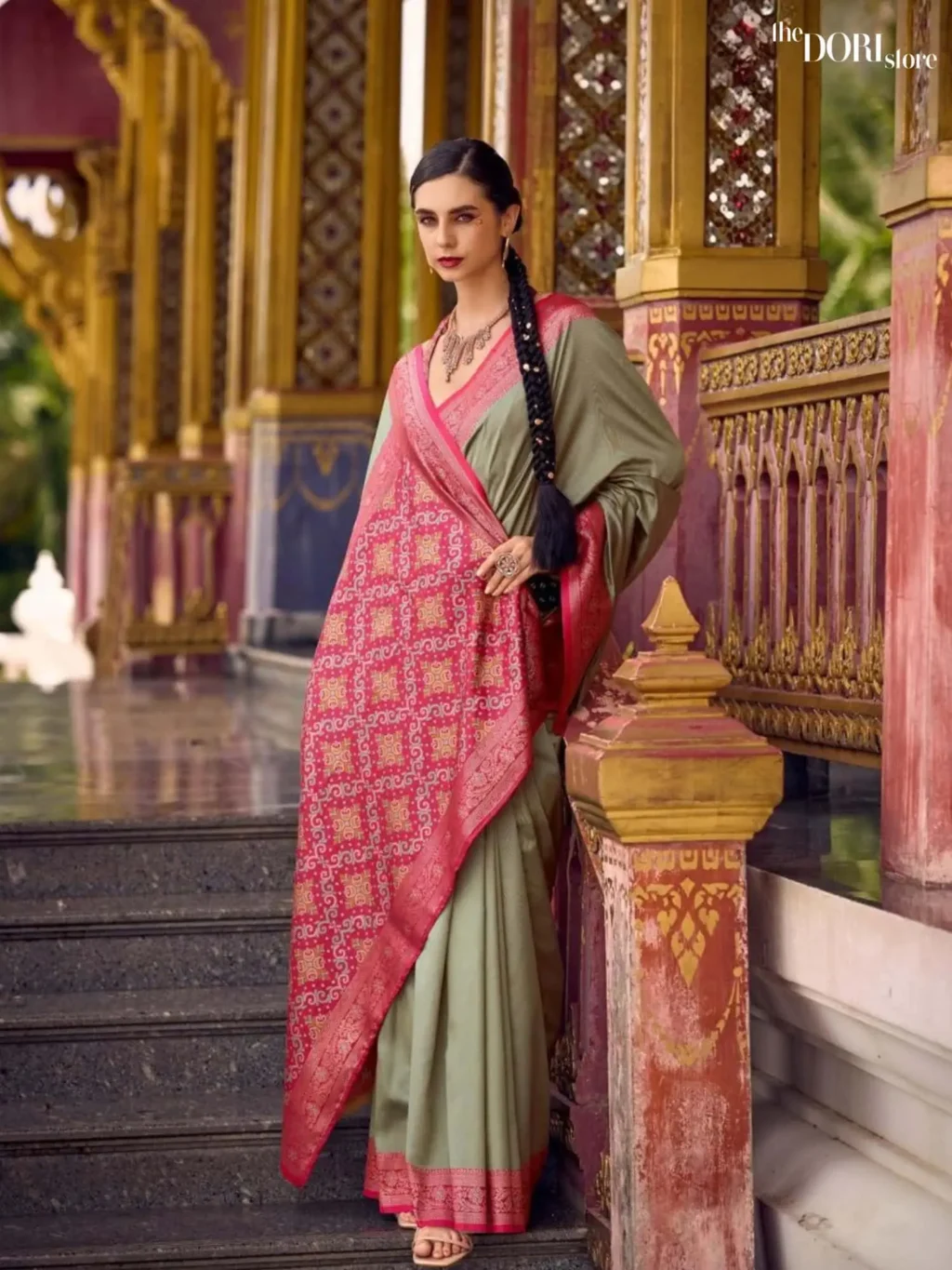 Ethnic Olive Green Designer Soft Silk Woven Saree for Women - Designer Kia Silk with Beautiful Fabric and Elegant Design.