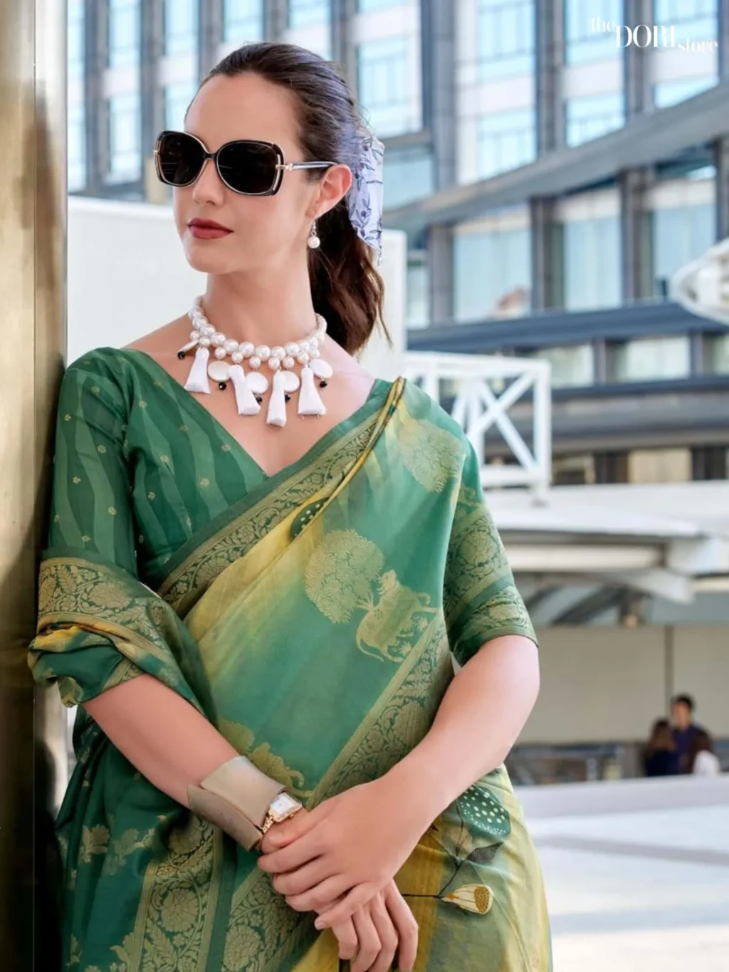 Yellowish Green Brown Handloom Mashroom Silk Saree - Image 3