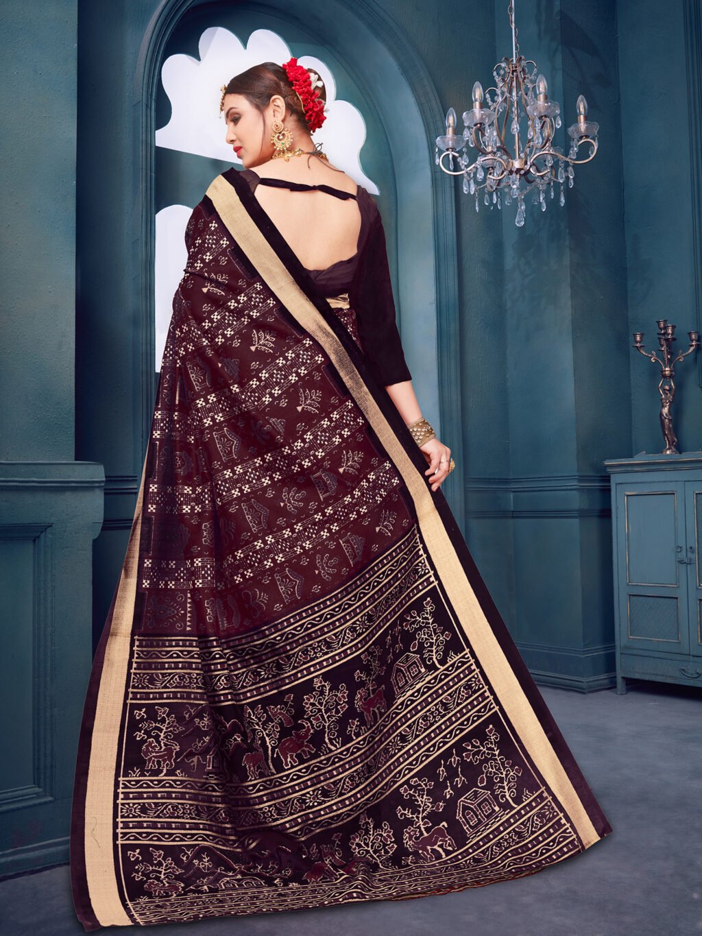 showcasing the beauty and craftsmanship of Traditional Saree.