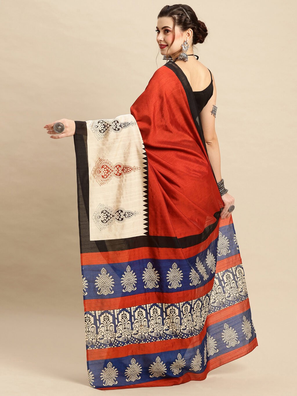 showcasing the beauty and craftsmanship of Party Wear Saree.